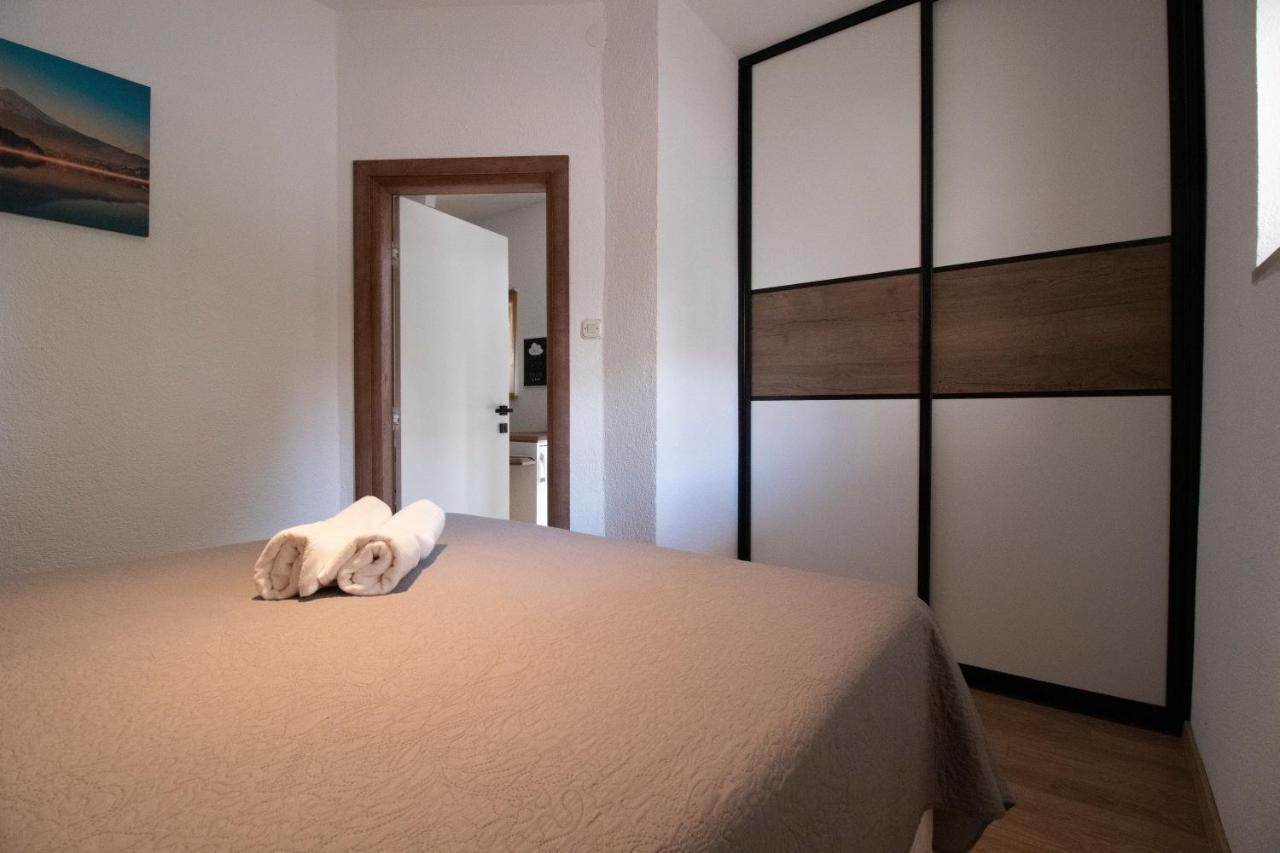 Apartmani Olivia Бибине Екстериор снимка