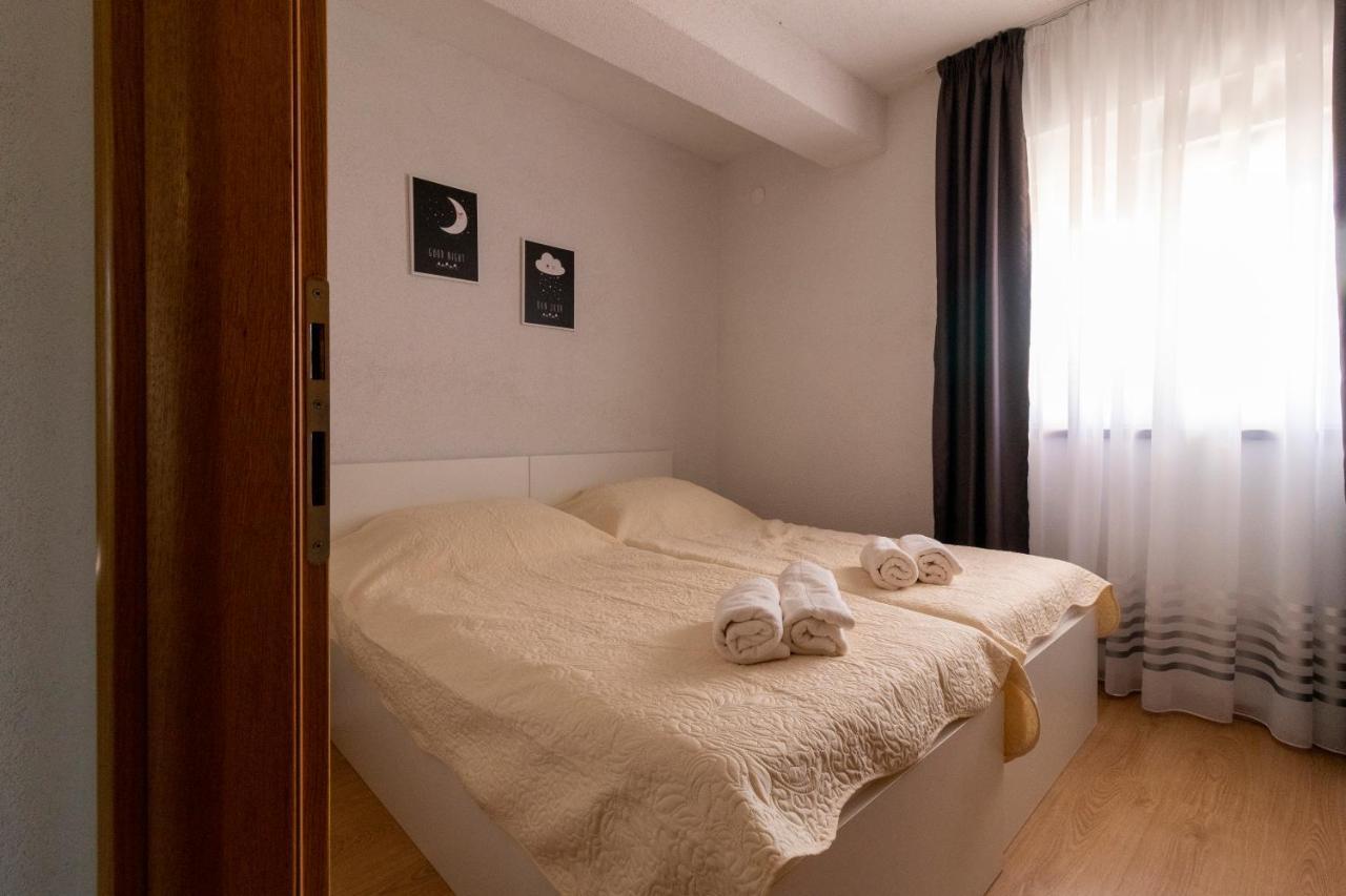 Apartmani Olivia Бибине Екстериор снимка