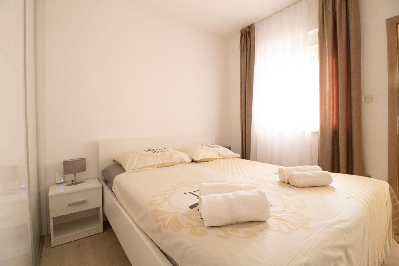 Apartmani Olivia Бибине Екстериор снимка