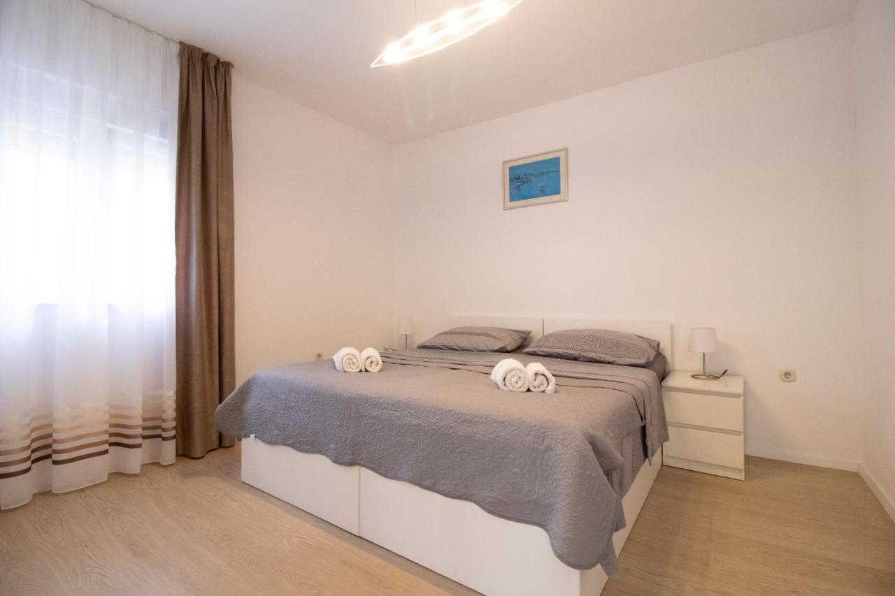 Apartmani Olivia Бибине Екстериор снимка