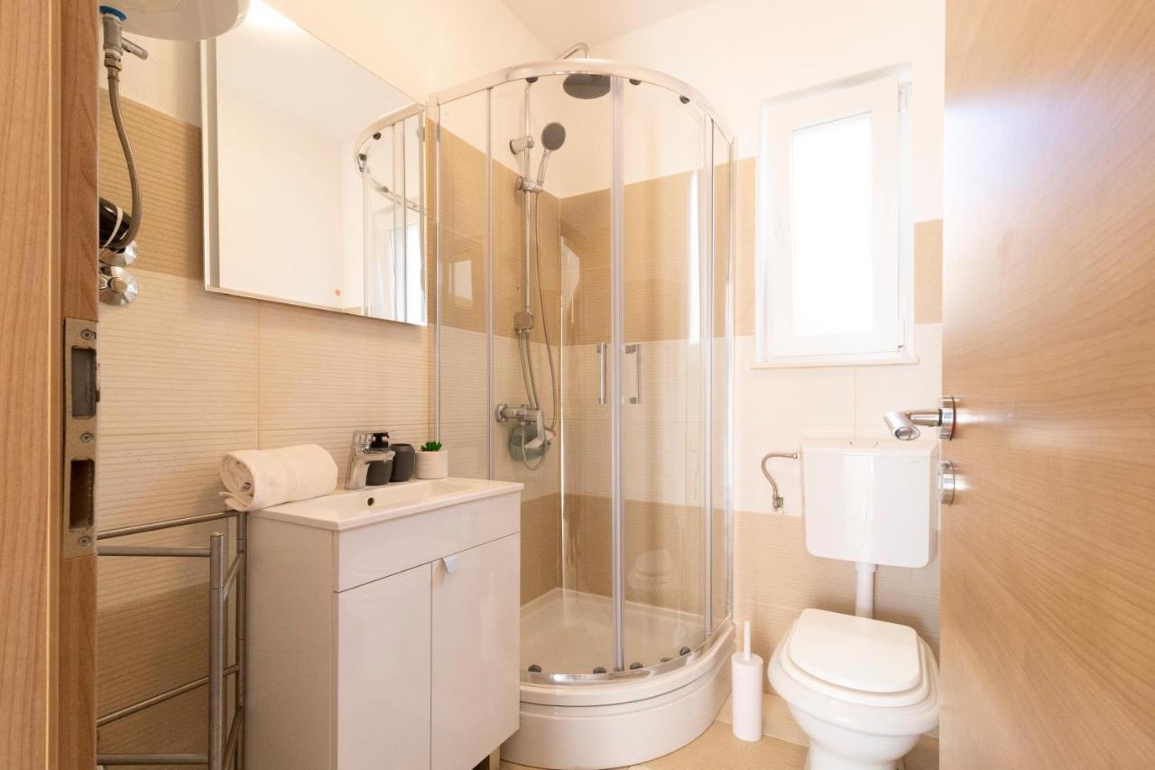 Apartmani Olivia Бибине Екстериор снимка