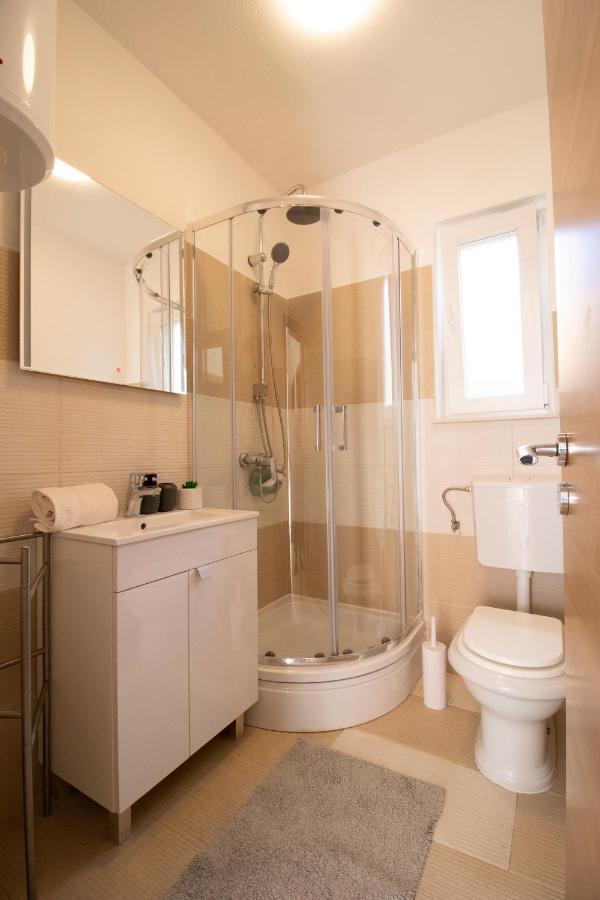 Apartmani Olivia Бибине Екстериор снимка