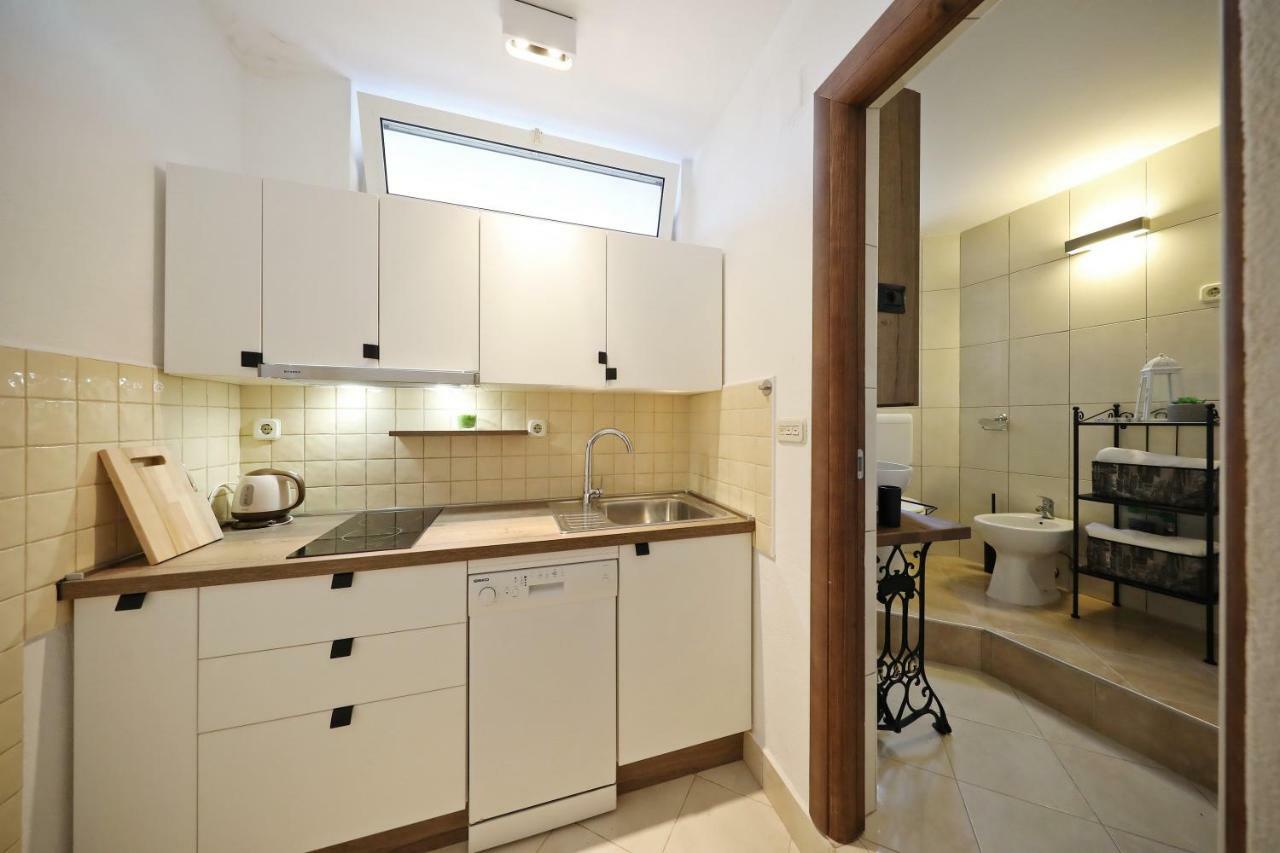 Apartmani Olivia Бибине Екстериор снимка