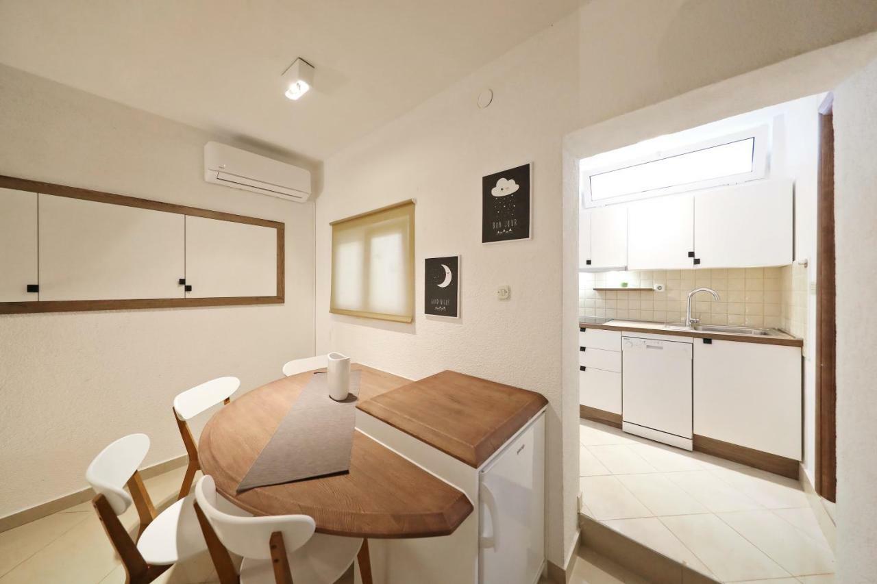 Apartmani Olivia Бибине Екстериор снимка