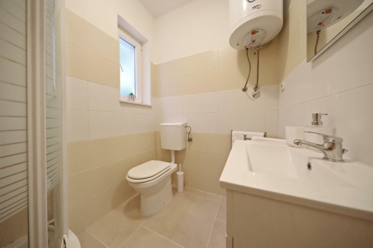Apartmani Olivia Бибине Екстериор снимка